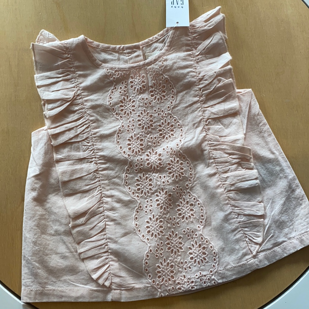 Baby Gap Ruffle Eyelet Spring Button Tank